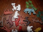 Vintage Toy Plastic Animals  Measures 1 5 X 1 In   Good Vintage Condition