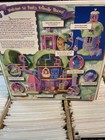 1999 Winnie The Pooh   s Friendly Places Delightful Days Tree House Playset
