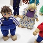 Melissa And Doug Lot Of 12 Wooden Dollhouse Family Figures Parents Kids Baby