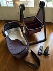 Nuna Swiv      Triv    Series Bassinet   Stand