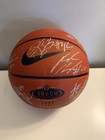 2000-2001 Unc Team Basketball Signatures Include Julius Peppers  Case Included