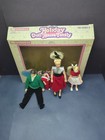 Vintage 1988 Horsman    holiday Doll House Family    4 Poseable Miniature Doll Set