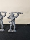 Vintage Lead Toy Figures     Lot Of 3     Frontier militia Style With Raised Weapons