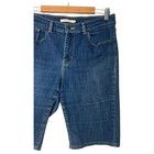 Levis Shorts Womens 30 Blue Classic Bermuda Mid Rise Medium Wash Denim Beach