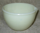 Small Vintage Mckee Custard Bowl With Spout And Lid 2 75    H X 4 25    D