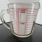Vintage Pyrex 1 Quart 4 Cups Liquid  532 Measuring Cup Red Lettering D Handle