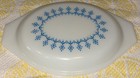 Pyrex Blue Snowflake Garland 1 5 Qt Oval Ovenware Vintage 043 W lid Excellent