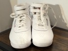 Reebok Women s Vintage 80 s Old School Classic White High Top Sneaker Shoes 8 5