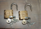 2 Vintage Yale Brass Padlock Locks W chains  2 Keys  Keyed Alike  Hardened