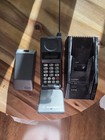       vintage 90   s Motorola Original Flip Phone  With Charger And Battery  Works      