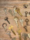 Lot Of   40   Antique And Vintage Flat Steel Keys Old Lock padlock trunk 