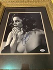 Emilia Clarke Signed 11 X 14 Photo Antique Frame Psa Dna Game Of Thrones