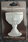 Dsf Potc4 -  Fountain Of Youth Silver Chalice Pin le 300 2011   84390 new Card 