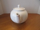    pristine    Pier 1 England White Teapot- Holds 5 Cups- Excellent Condition