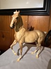 Breyer Model Horses Lot Of 2 Marwari Palomino And Zenyatta