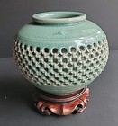 Chinese Celadon Reticulated Pierced Vase Openwork Lattice Green Pottery W  Stand