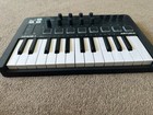 Arturia Minilab 3 Usb Keyboard Midi Controller Music Production 25-key 8 Pads