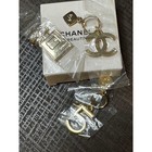 New Chanel Vip Gift Set Of 3 Gold Charms Cc  No  5   Perfume Bottle Exclusive