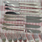 Vintage Oneida 34 Piece Community Grosvenor Flatware Set