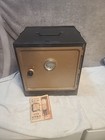Vintage 1960 s Coleman Camp Oven          With Box   Instructions  501 D950