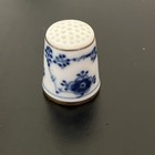 Vtg Ceramic Blue White Thimble Trinket Box   Kissing Couple Delft Dutch Holland