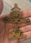 Assorted Pair Ww Ii Honourable Artillery Co   royal Artillery  Cap Badge