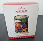 2017 Hallmark Keepsake Ornament Christmas Window Member Exclusive