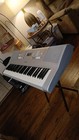 Yamaha Ypt-300 61-key Silver Electronic Keyboard 