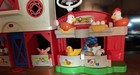 Fisher Price Barn W animals 12  High  21  Long