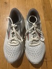 Brooks Ghost 16 Women Size 7 Medium Gray Running Shoes - Excellent