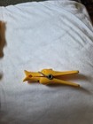 Vtg Mid Century Modern Yellow Bird Clothespins Plastic Laundry Clips Lot Of   