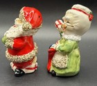 Vintage 1950s Santa   Mrs Claus Spaghetti Trim Japan Salt   Pepper Shakers  1490