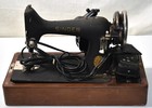 Portable Antique Singer Model 99 Sewing Machine - Free Us Shipping