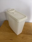 Vintage Tupperware Shear Cereal Keeper Container  469-15 With Lid   Flip Top