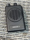 Motorola Minitor V 5 Vhf Voice Pager 2-channel   Charging Base