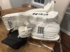 Ccm Lefevre Premier R1 5 21    Junior Goalie Leg Pads     White black     Vgc 