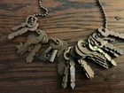 Vintage Keys Lot  Flat Keys  Barrel Keys  Key Chain  Es0625