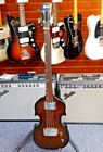 Vintage 1970 s Univox U1970f Fretless Violin Bass W  Case  Rare  Very Nice   