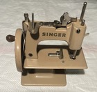 Singer Sewhandy  Hand Crank Portable Kids Sewing Machine