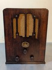 1930s Watterson Tombstone Style Tube Radio
