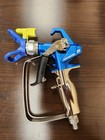 Graco 17y043 - Contractor Pc Airless Spray Gun With Rac X Lp 517 Switchtip
