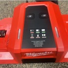 Milwaukee M18 18v Dual Battery Bay Simultaneous Super Charger Forge 48-59-1815