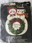 Vtg Bucilla    jeweled    Felt sequin Christmas Wall Hanging card Holder Kit 