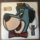 Vintage 1970 s Huckleberry Hound Solid State Transistor Portable Radio Works 