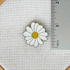 White Daisy Flower Enamel Needle Minder  Fridge Magnet  Magnetic Lapel Pin