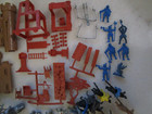 Vintage Marx  Fighting Knights Or Vikings Castle Playset 88 Figures 12 Horses