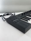 Native Instruments Synthesizer Komplete Kontrol M32 Used