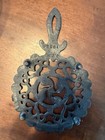 Vintage Jzh Teardrop 1952 Cast Iron Trivet