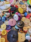 2 Lbs Antique Vintage Buttons Arts   Crafts Sewing Shell  Bakelite  Celluloid  1