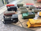 Vintage Ho   Oo Scale Model Train Lot - Locomotives   Rolling Stock -